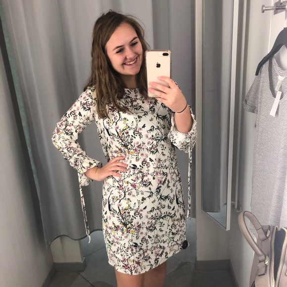 Meet your Posher, Hannah - Picture 1 of 1